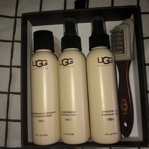 Ugg sheepskin care kit